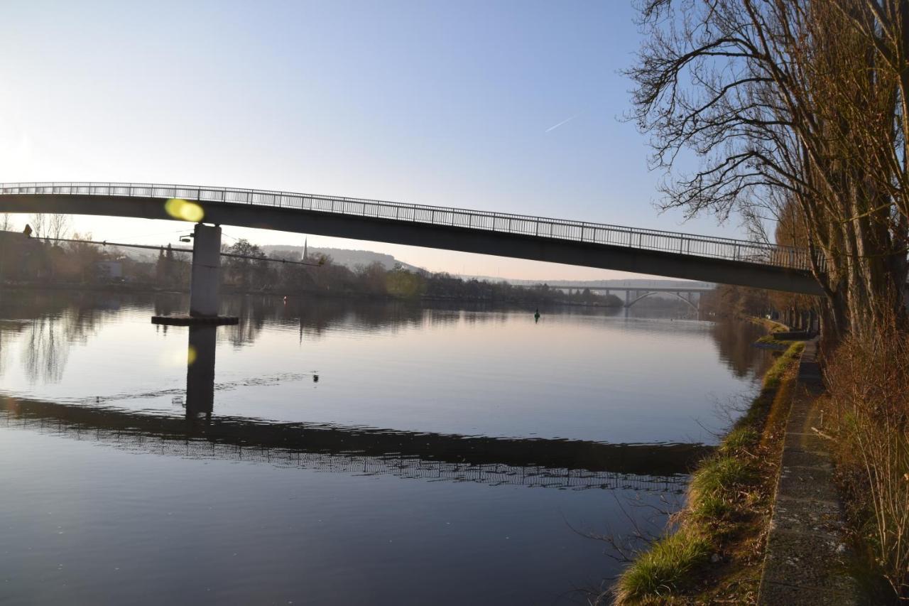 Maindrei - Schlafen Am Fluss Hotell Margetshöchheim Exteriör bild