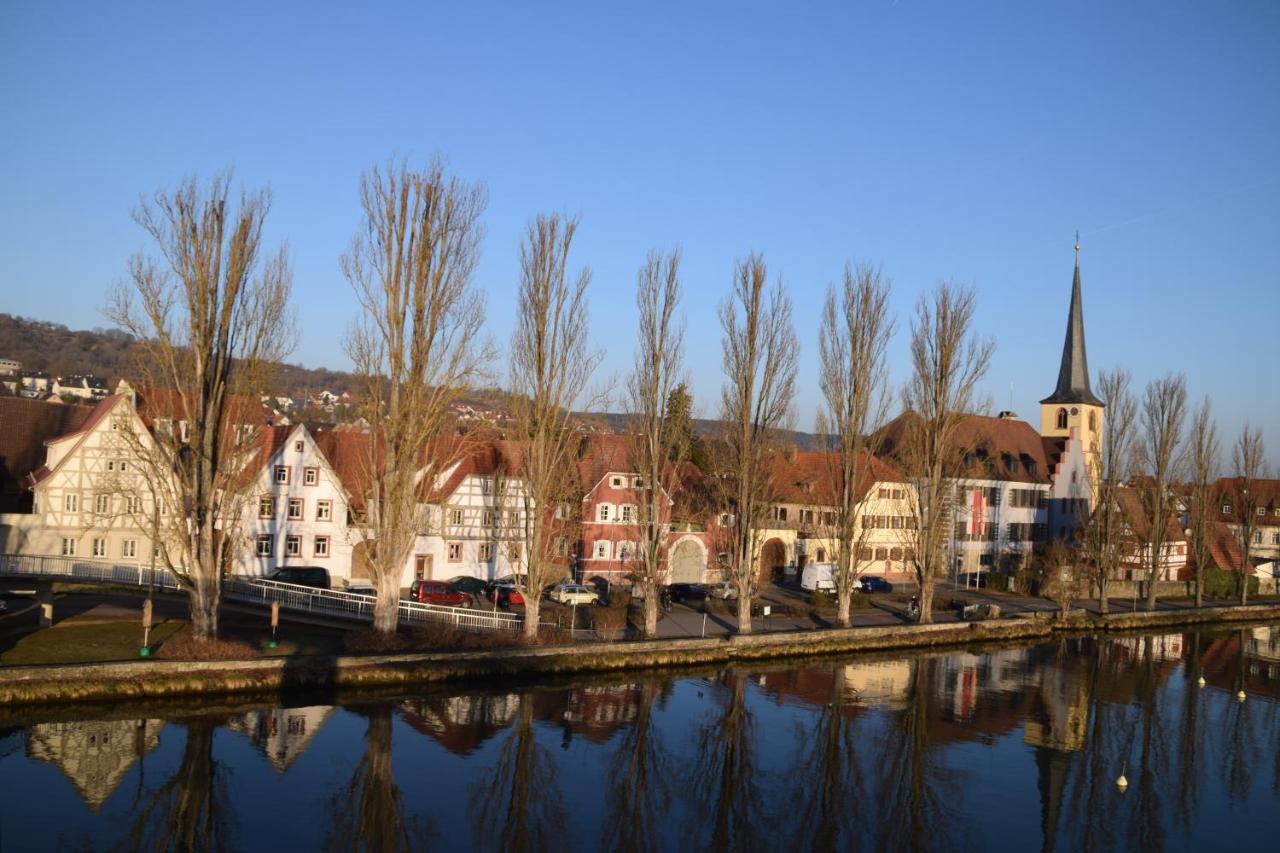 Maindrei - Schlafen Am Fluss Hotell Margetshöchheim Exteriör bild