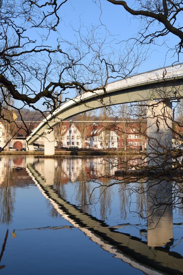 Maindrei - Schlafen Am Fluss Hotell Margetshöchheim Exteriör bild